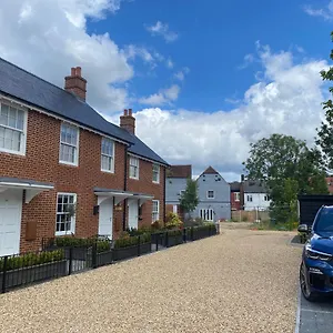 Lilypad A Location To Explore The New Forest & South Coast Holiday home